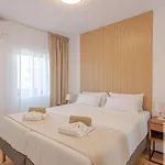 Apartament Benal 1 Bdr With Excellent Location