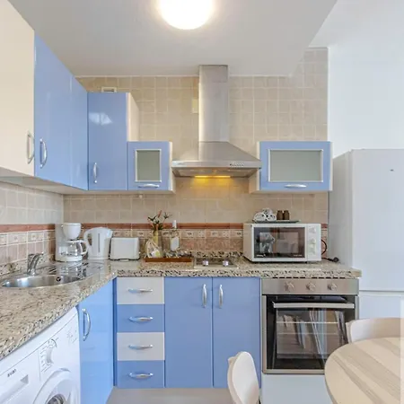 Benal 1 Bdr With Excellent Location Benalmadena