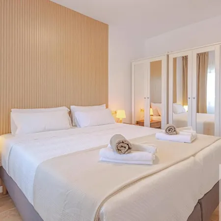Apartment Benal 1 Bdr With Excellent Location *