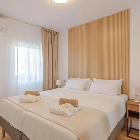 Apartment Benal 1 Bdr With Excellent Location