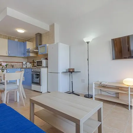 Benal 1 Bdr With Excellent Location